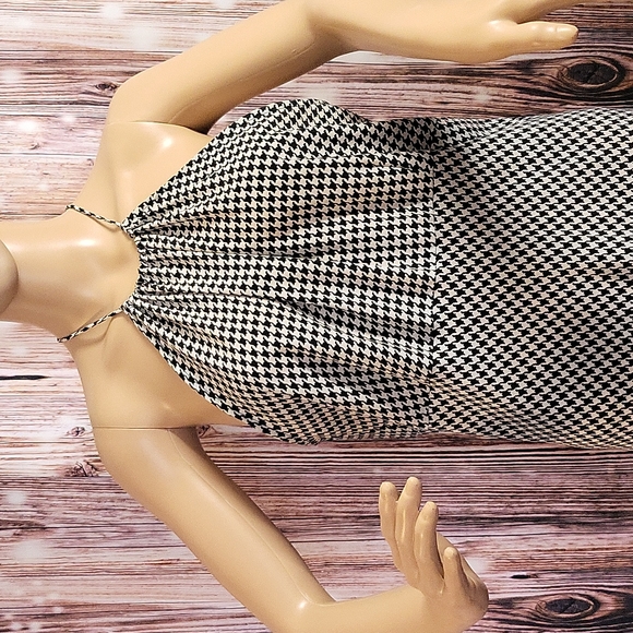 NWOT New York & Company Women's Black and white Halter Maxi Dress Size 16 - Picture 3 of 11